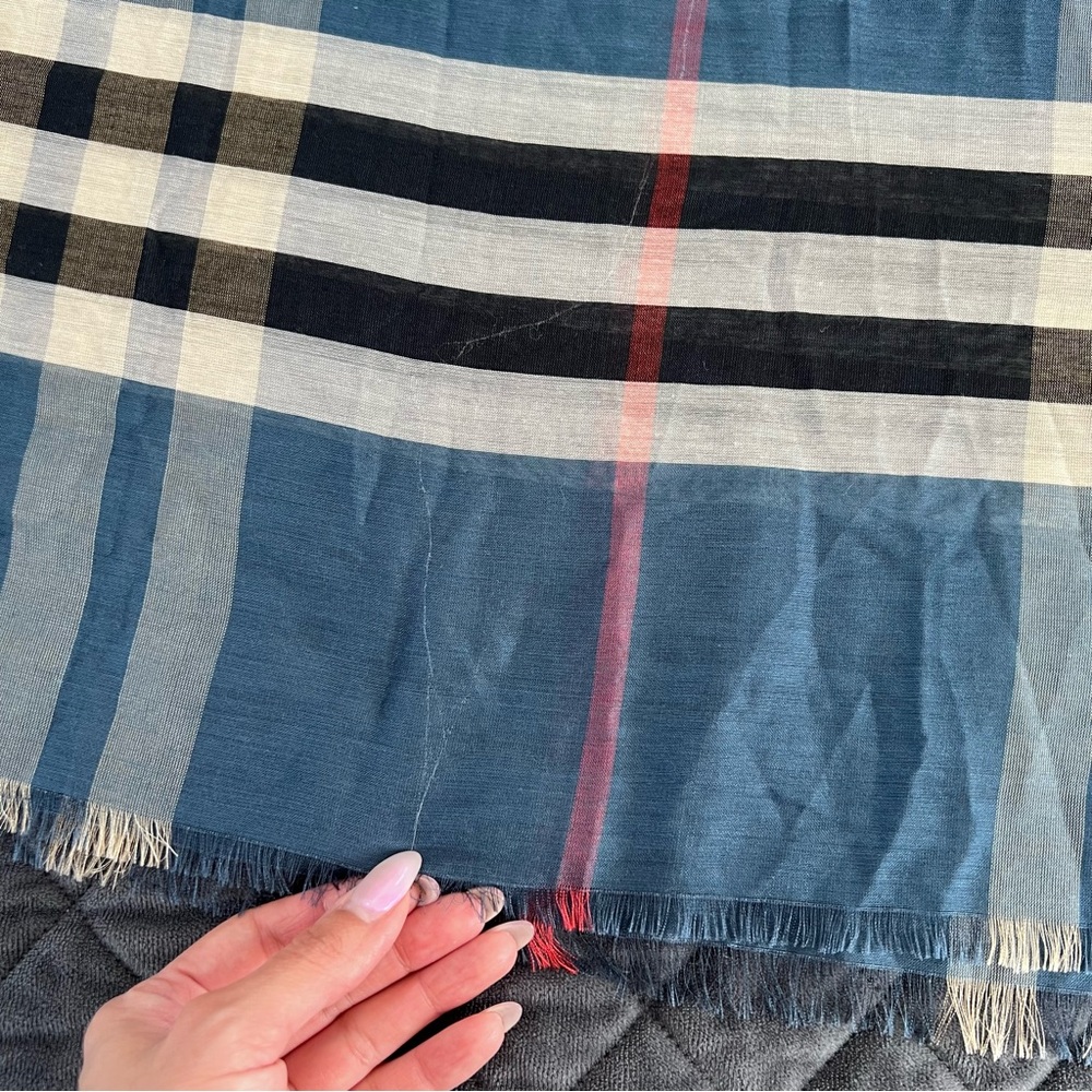 Burberry scarf wrap unisex plaid blue large fringe 100” x 27” rectangular I - Picture 5 of 6